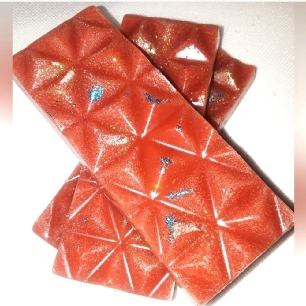 hand crafted sneaky link waxmelt